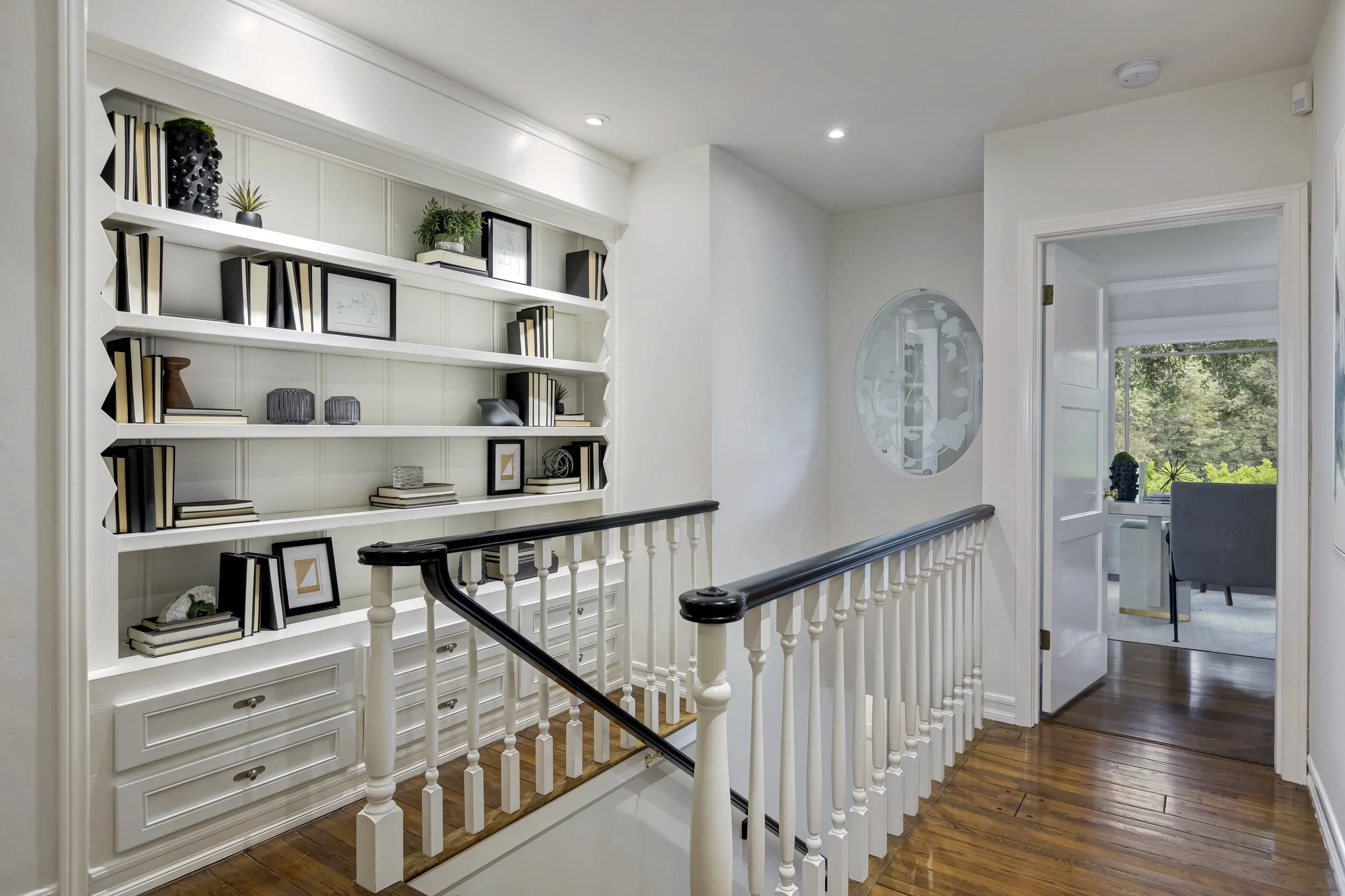 716 Greentree Rd photo 14