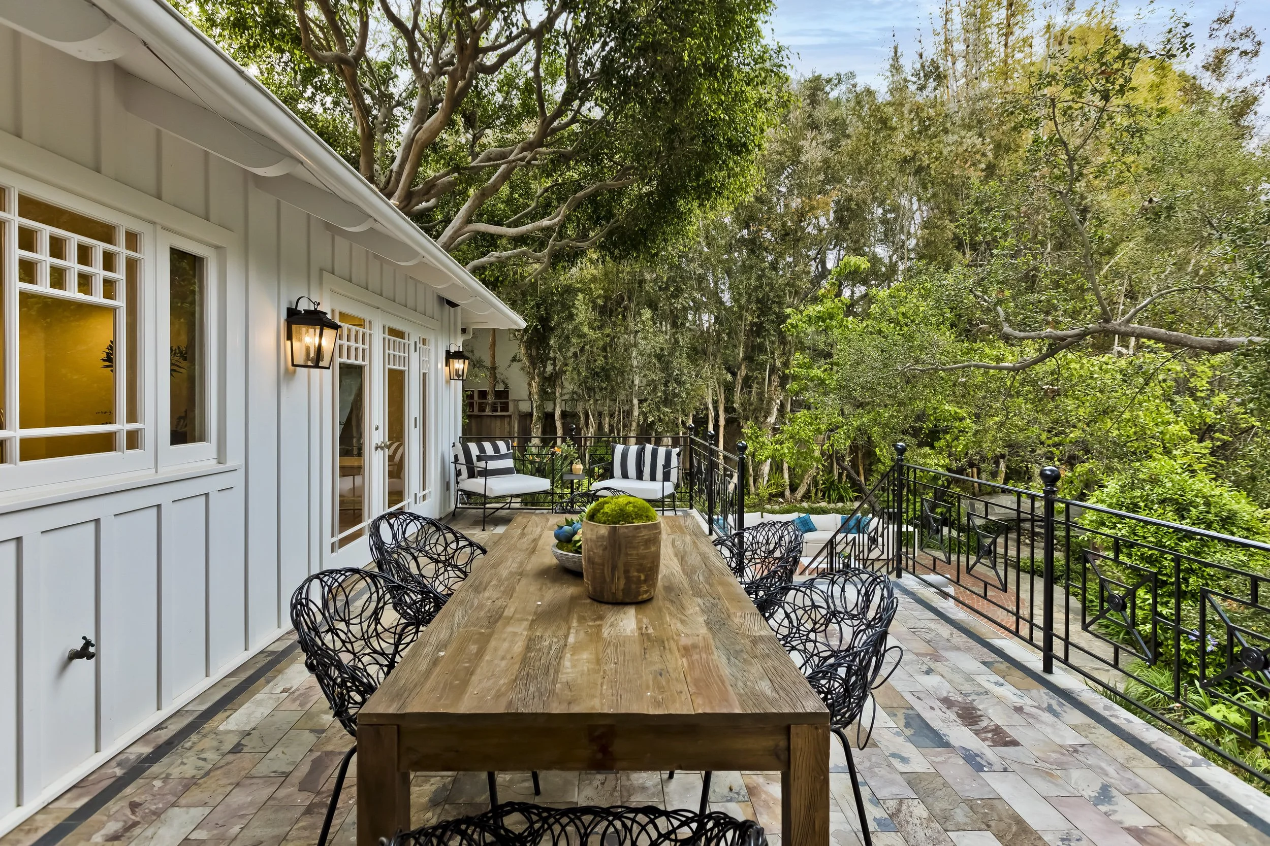 716 Greentree Rd photo 18