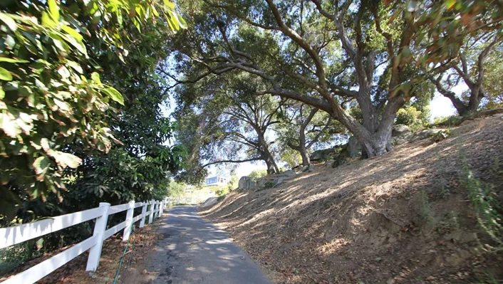 7750 West Lilac Road photo 24