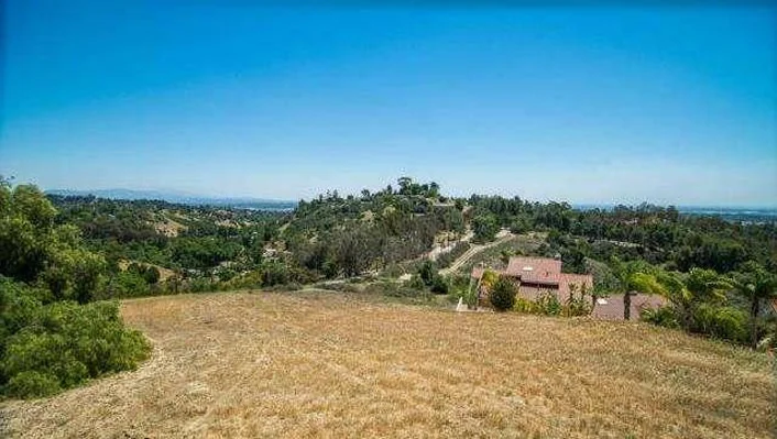 8135 Stoneridge Drive photo 30