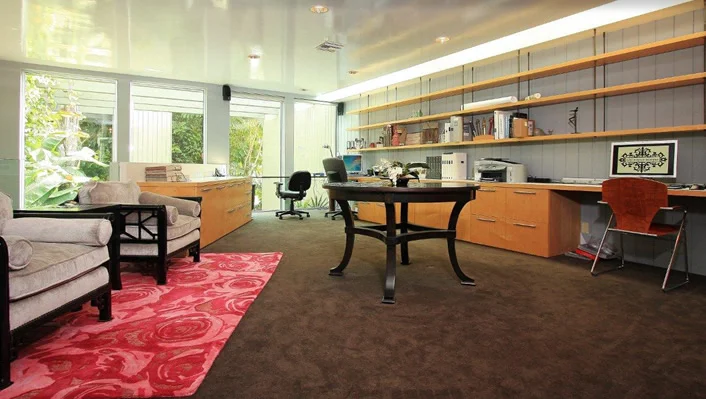 819 Dickson St photo 17