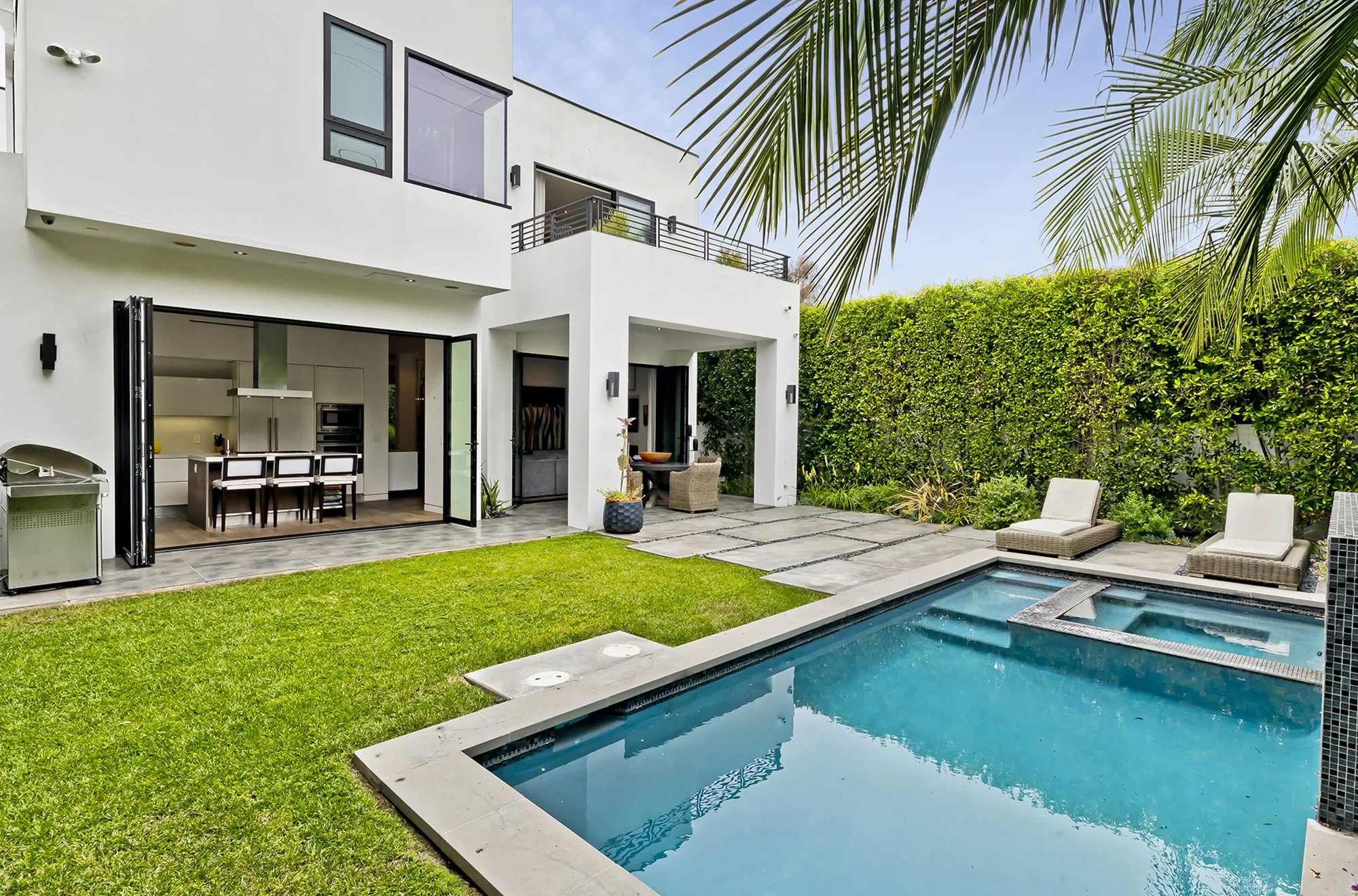 8745 Rosewood Ave photo 24