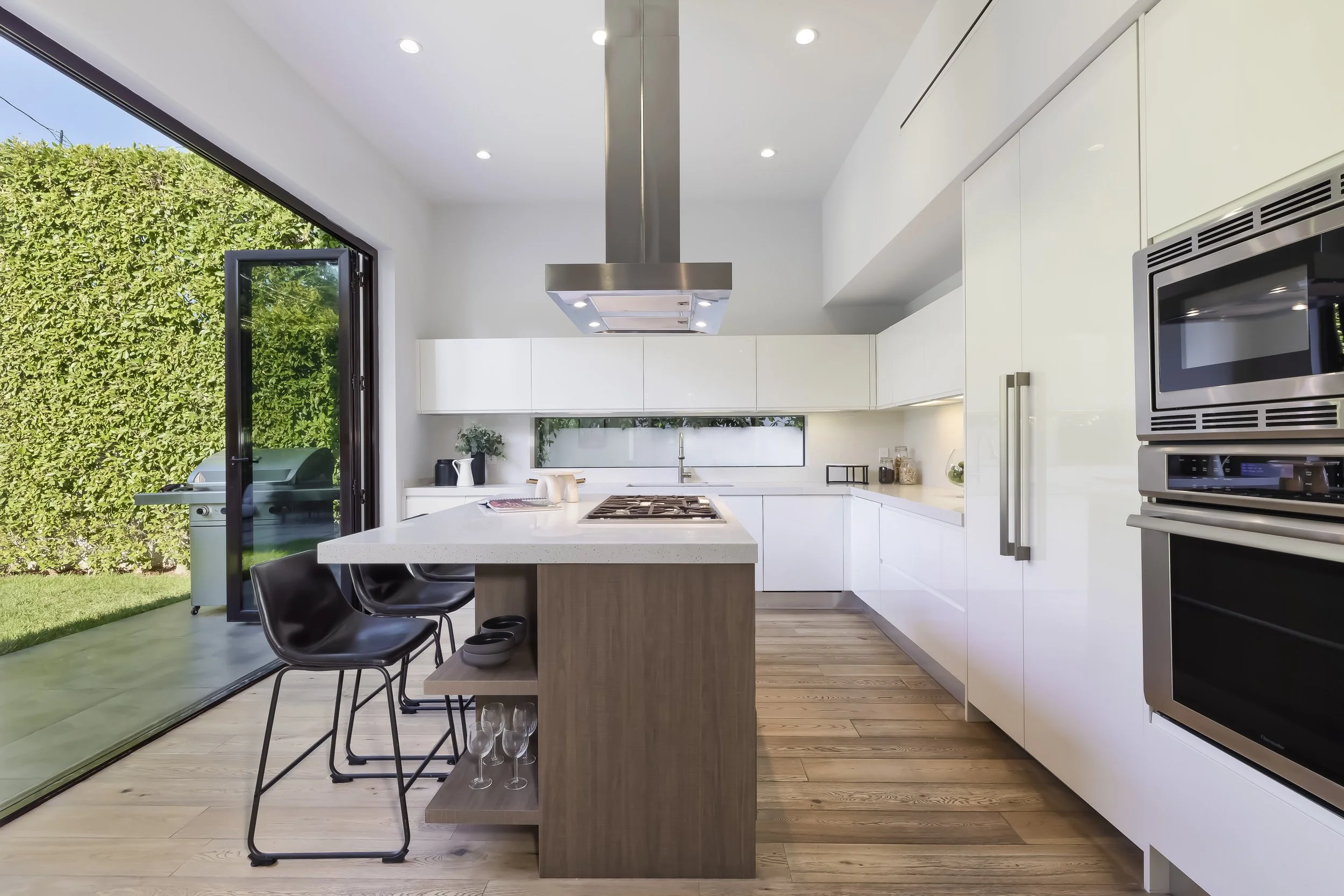 8745 Rosewood Ave photo 12