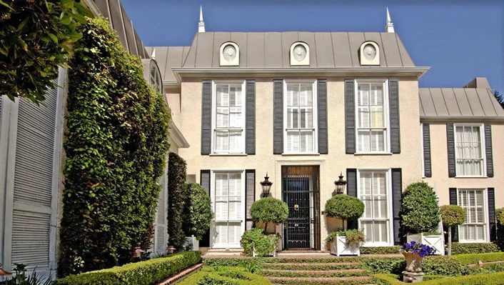 8817 Thrasher Ave photo 9