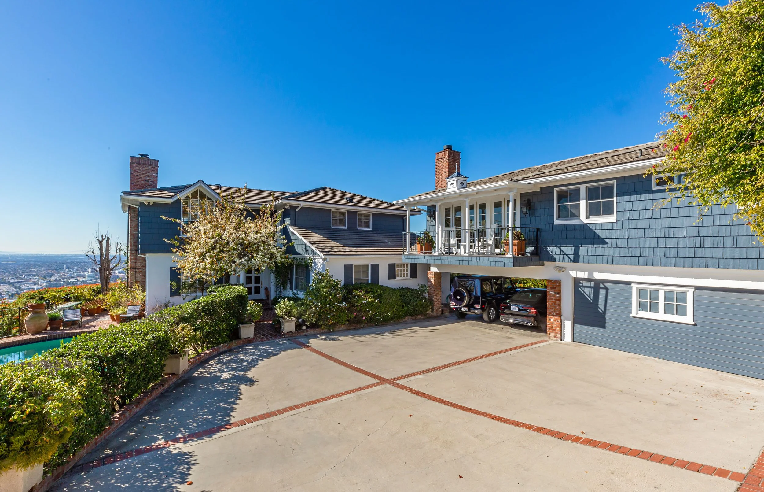 8900 Evanview Drive photo 4