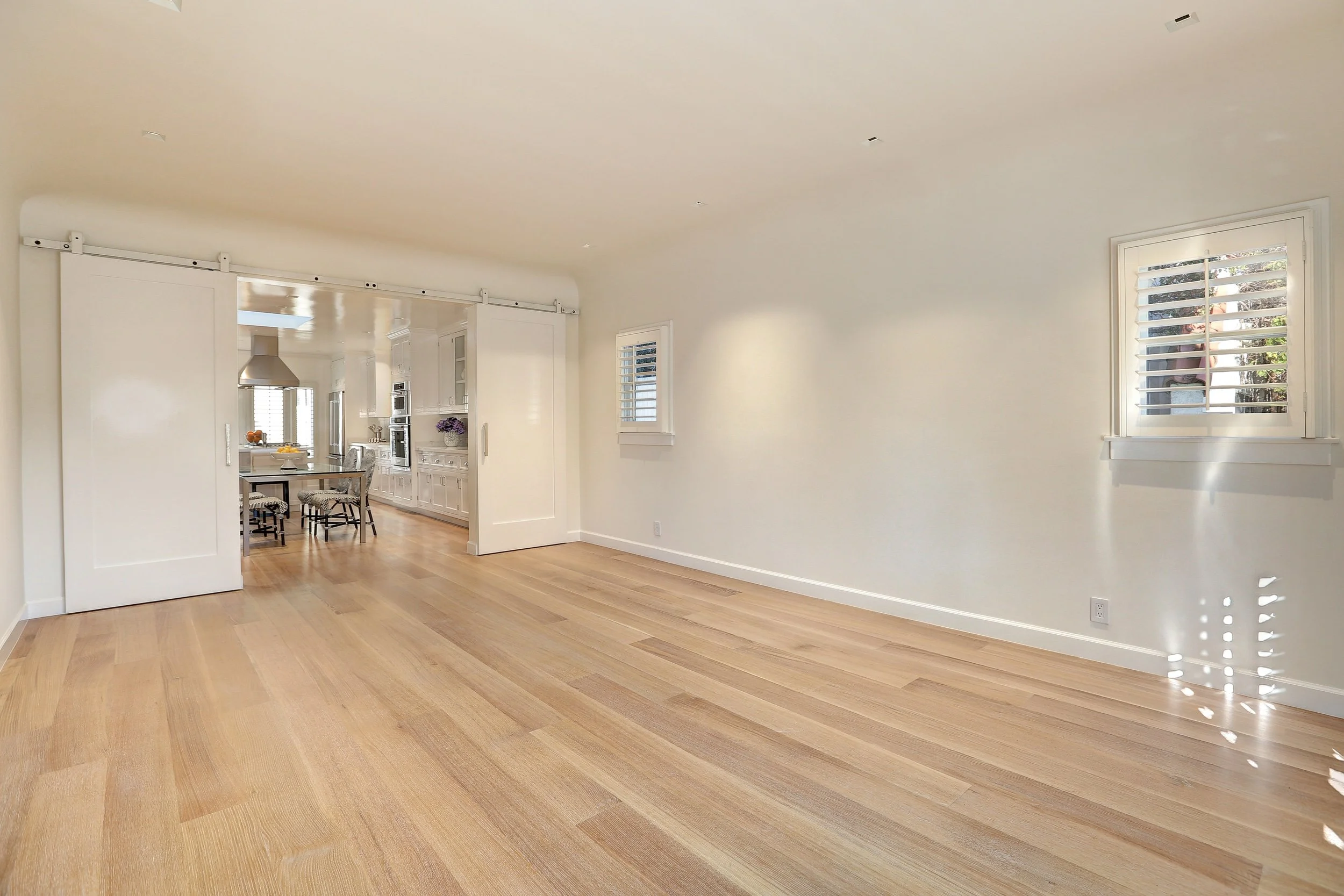 8937 Dorrington Ave photo 5