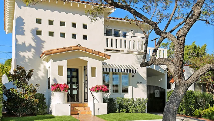 8937 Dorrington Ave photo 13