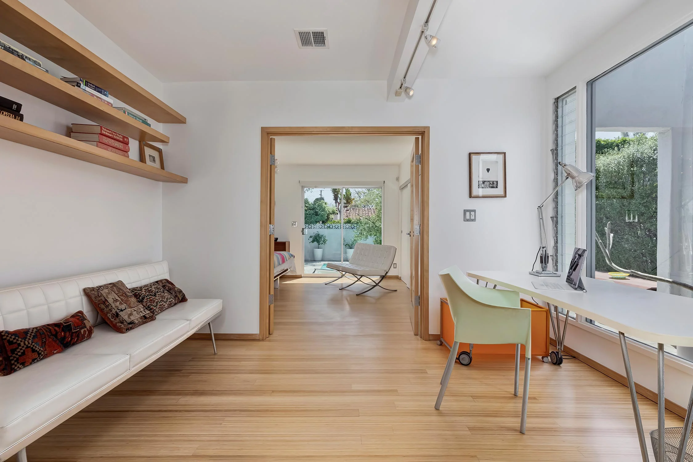 9004 Ashcroft Ave photo 9