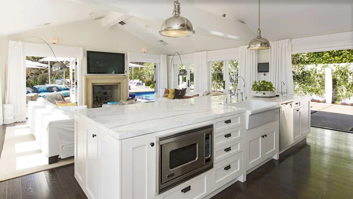 9249 Robin Dr photo 10