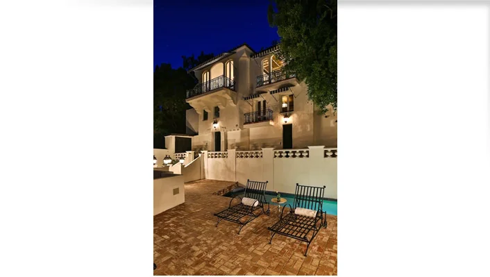 9250 Cordell Dr photo 1