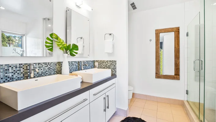 928 N Croft Ave #PH302 photo 14