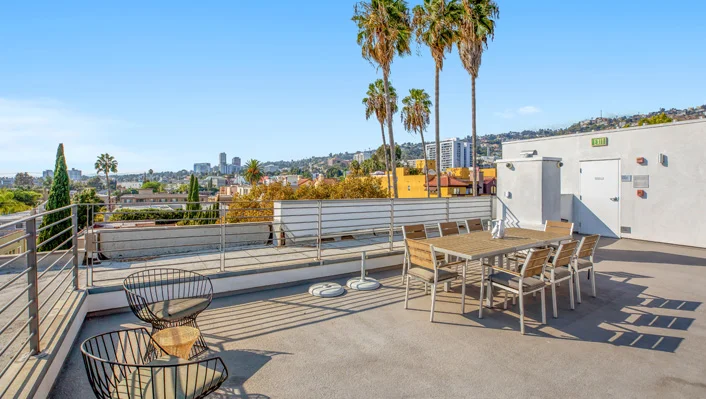 928 N Croft Ave #PH302 photo 21