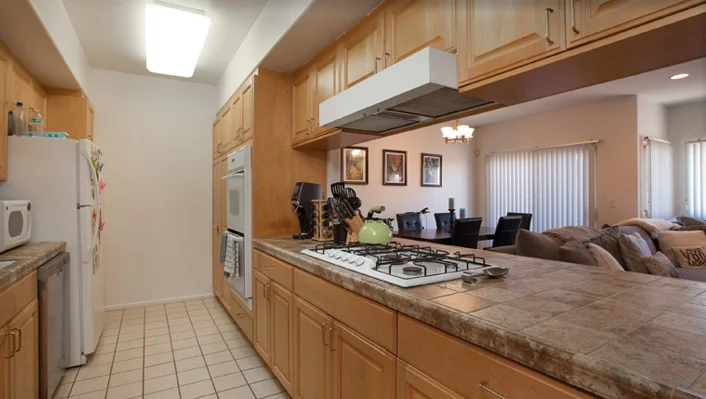 937 12th St #303 photo 11