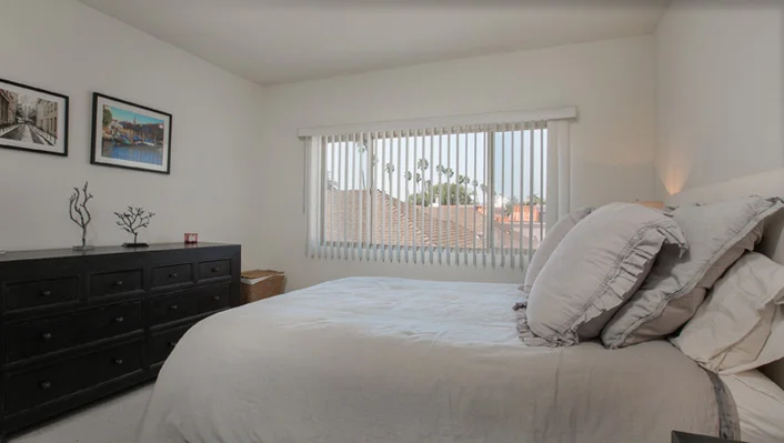 937 12th St #303 photo 16