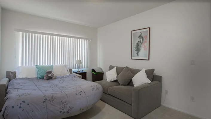 937 12th St #303 photo 10