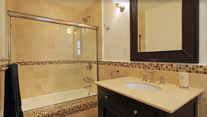 9525 Dalegrove Drive photo 12