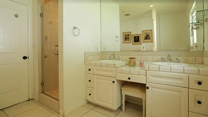 9525 Dalegrove Drive photo 15